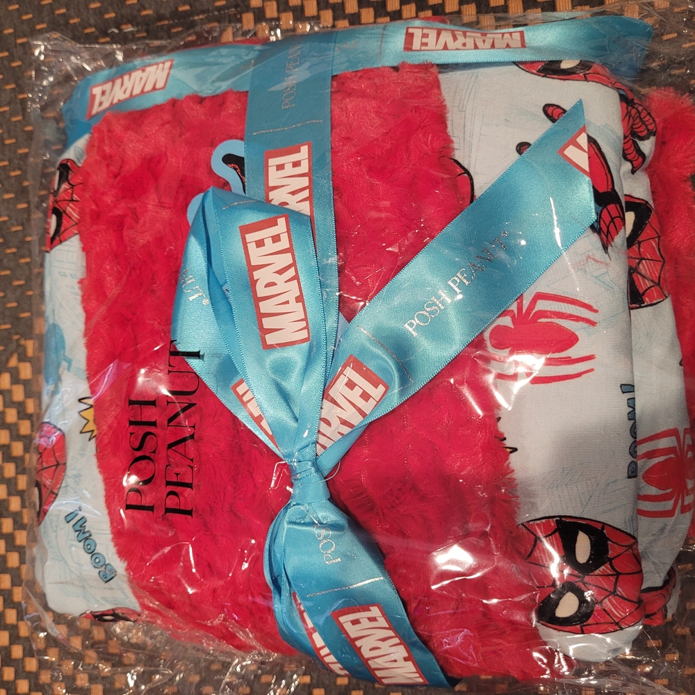 Marvel X Posh Peanut Spiderman Minky Blanket